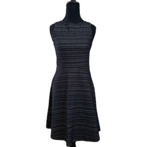 Women's Size 4 Petite Black Banana Republic Stretchy Little Black Dress